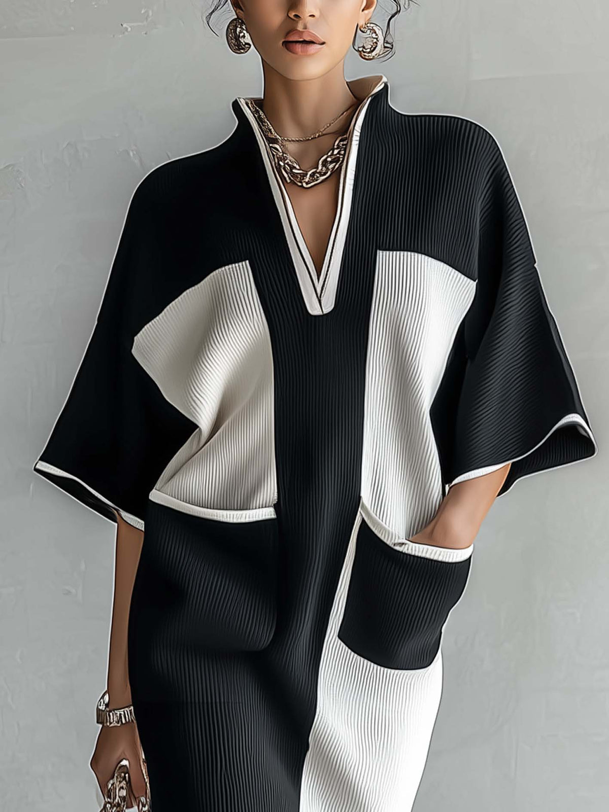 Robe midi dégradé noir et blanc avec manches chauve-souris