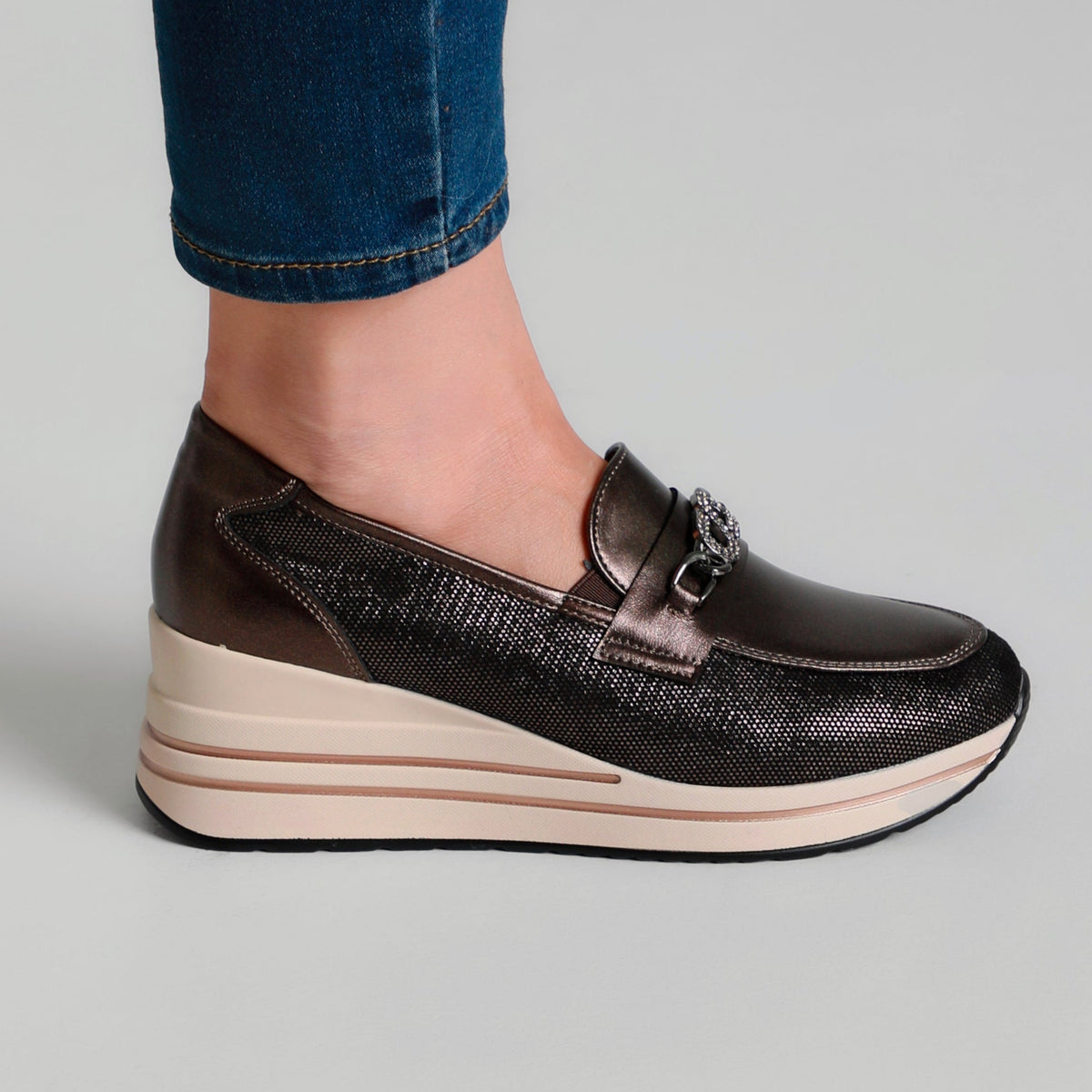 Fabiana - Women's Comfortable Moccasins
