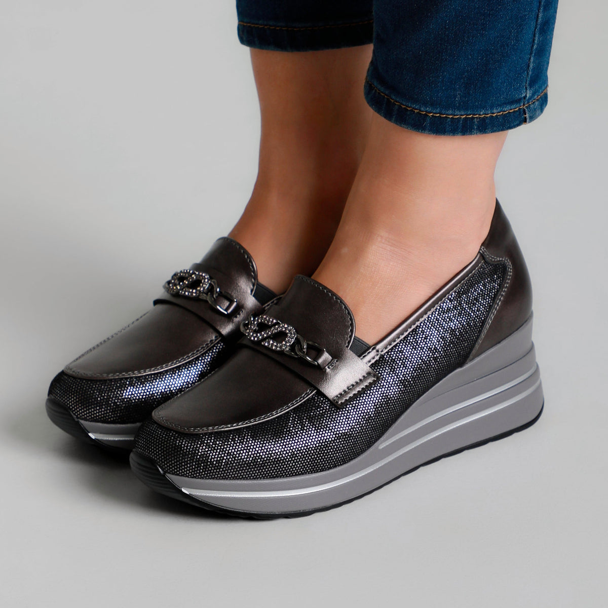 Fabiana - Women's Comfortable Moccasins