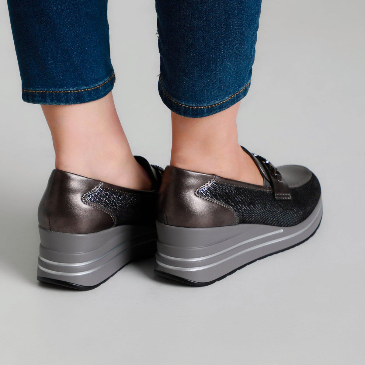Fabiana - Women's Comfortable Moccasins