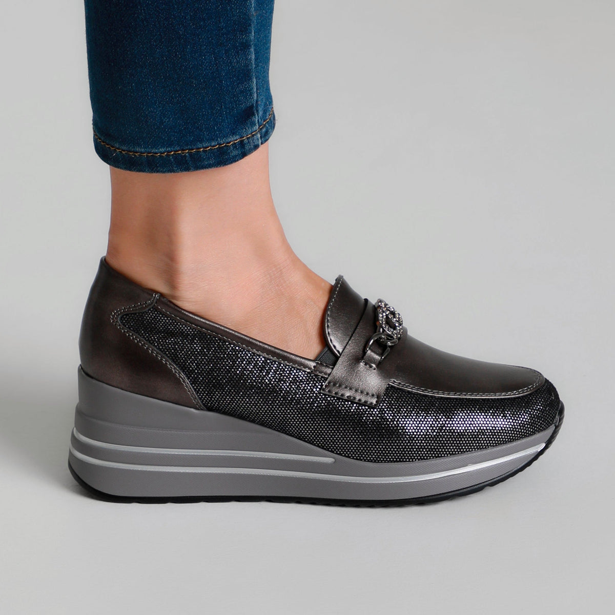Fabiana - Women's Comfortable Moccasins