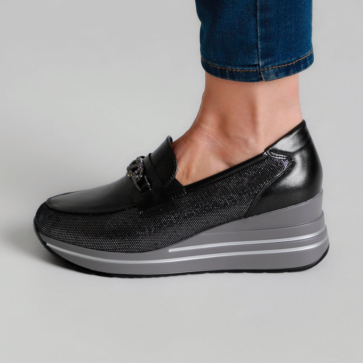 Fabiana - Women's Comfortable Moccasins