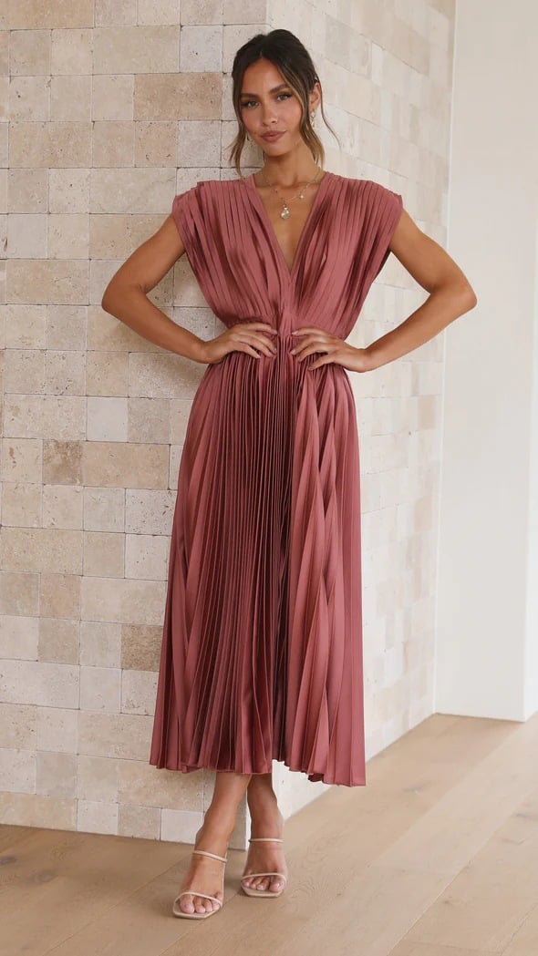 Robe Midi Fluide en Satin Pliée à Col en V Élégante