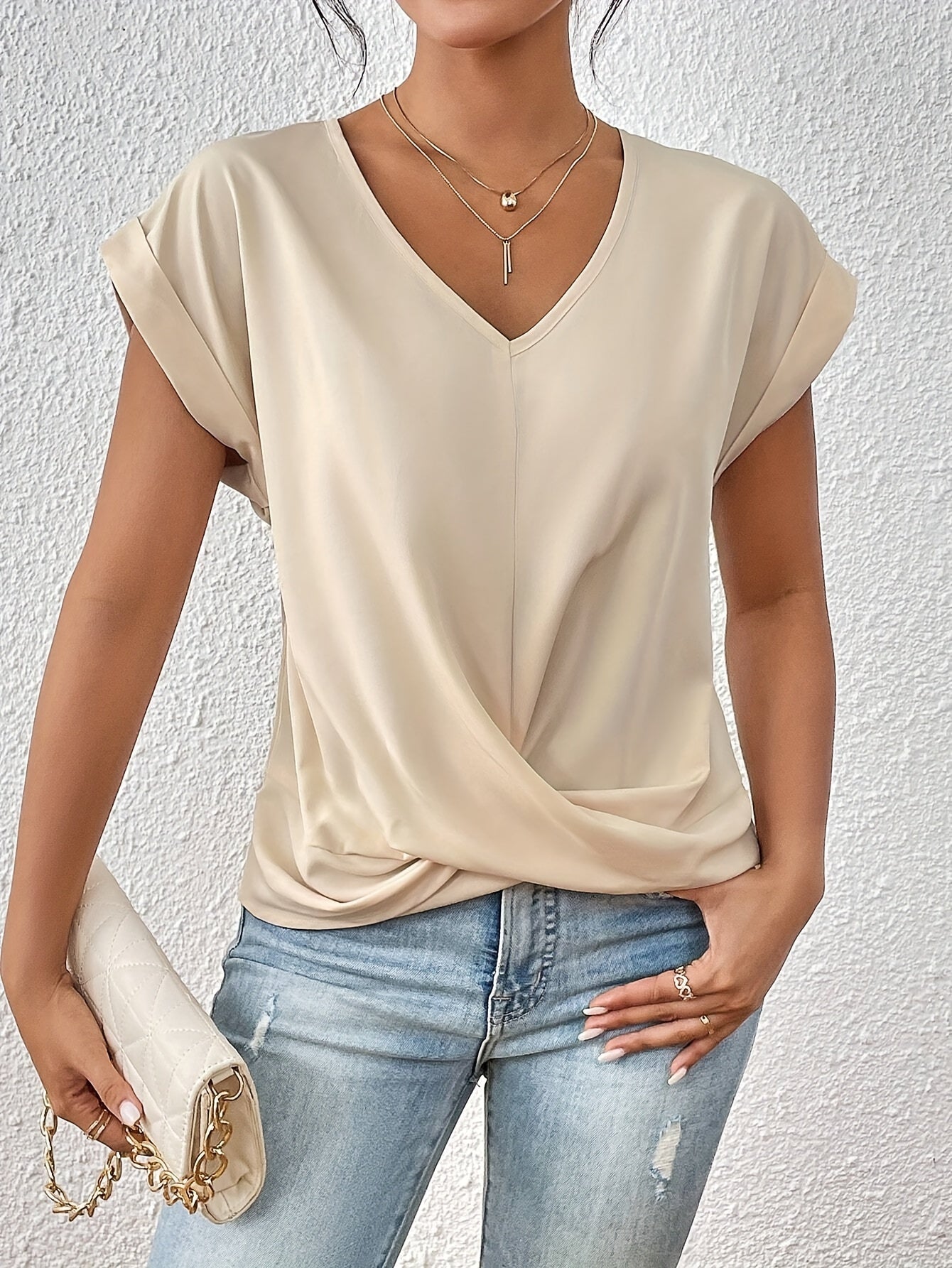 VIDAL BORDEAUX | T-SHIRT À COL EN V ÉLÉGANT POUR FEMME