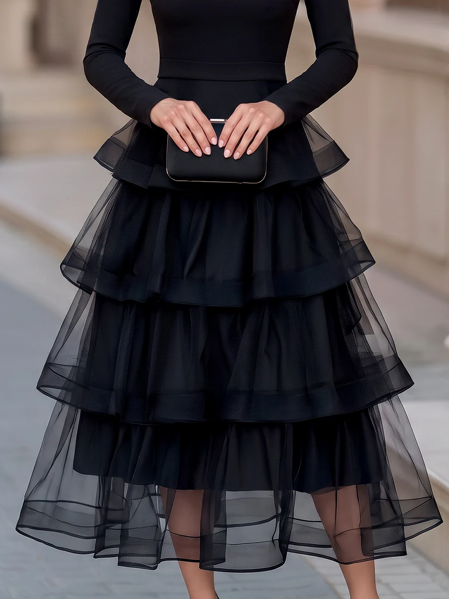 Robe Midi Noire à Manches Longues avec Volants