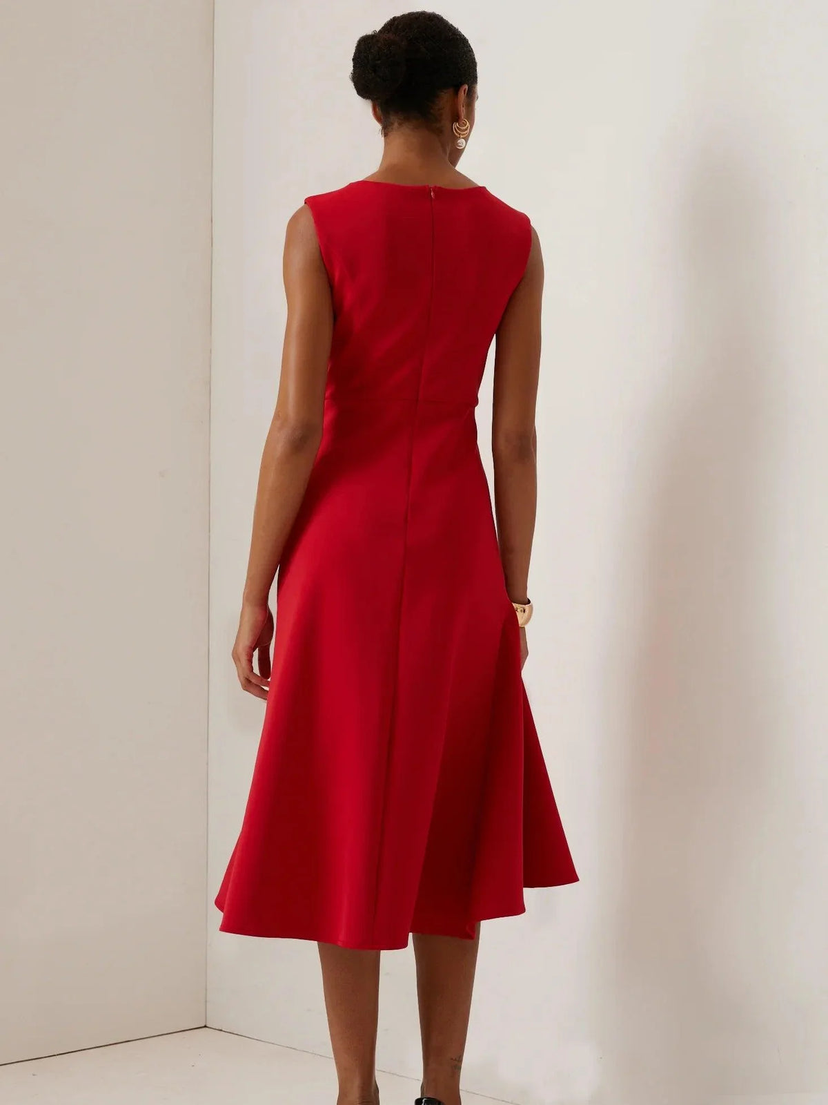 Robe Midi Élegante Sans Manches Rouge avec Torsion à la Taille pour le Jour et la Nuit
