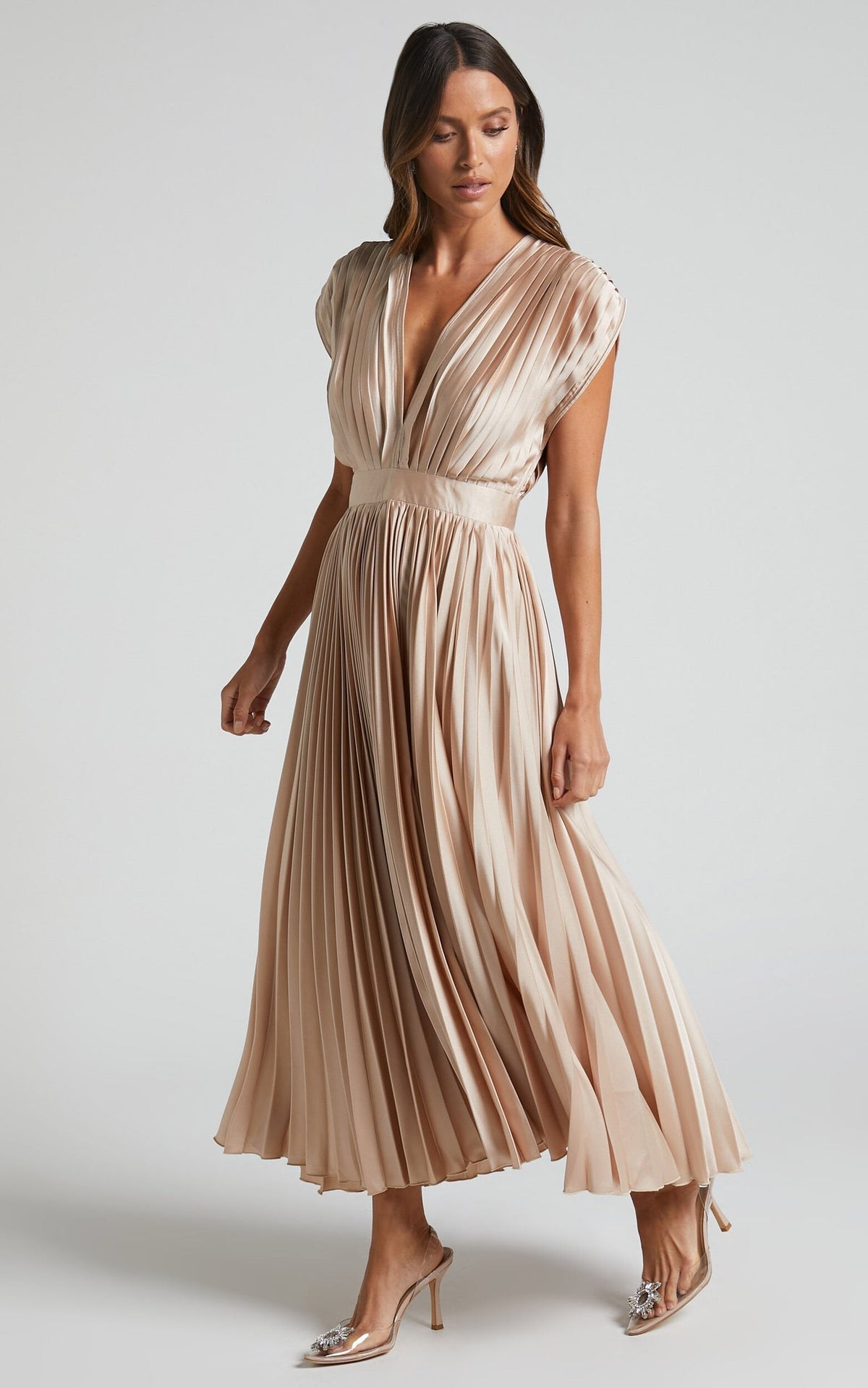 Robe Midi Fluide en Satin Pliée à Col en V Élégante