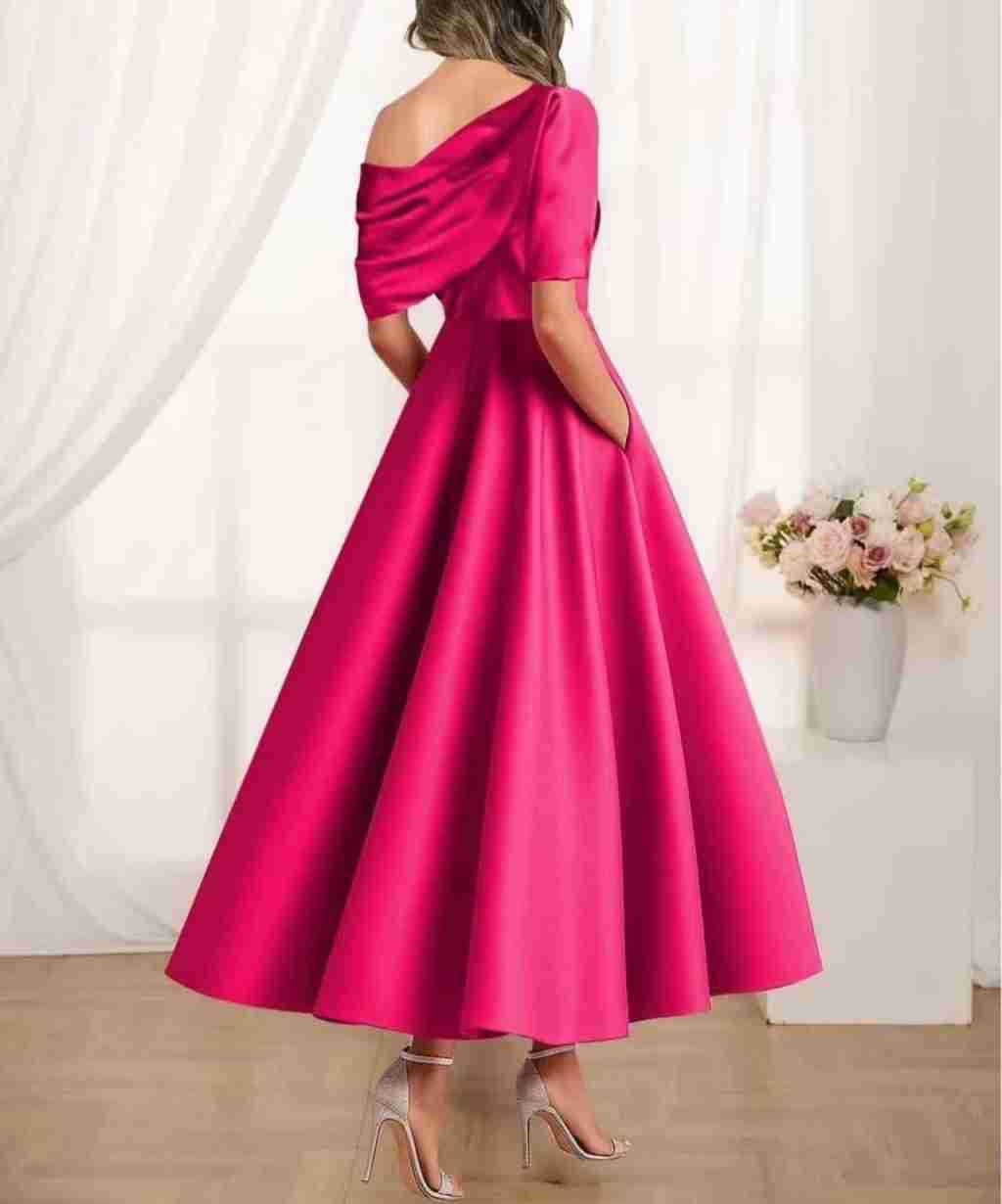 MOREAU LYON | ROBE TRAPÈZE EN SATIN POUR FEMME