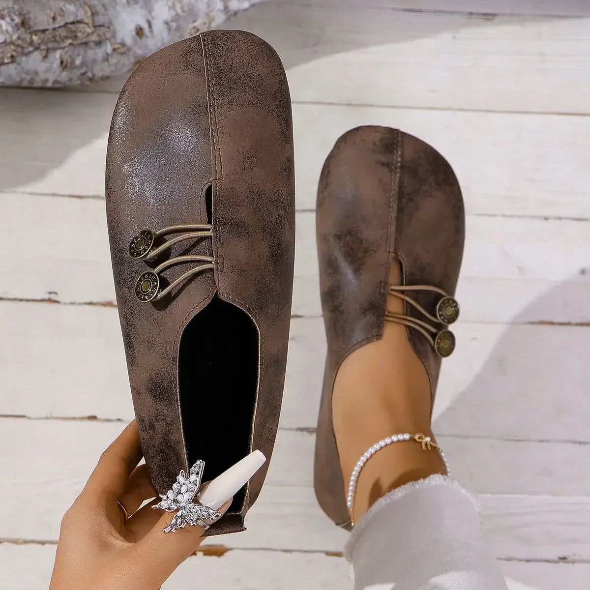MOREAU LYON | CHAUSSURES MOCASSINS BOUTON POUR FEMMES