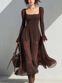 Robe Midi Évasée à Col Carré et Manches Transparentes Vintage