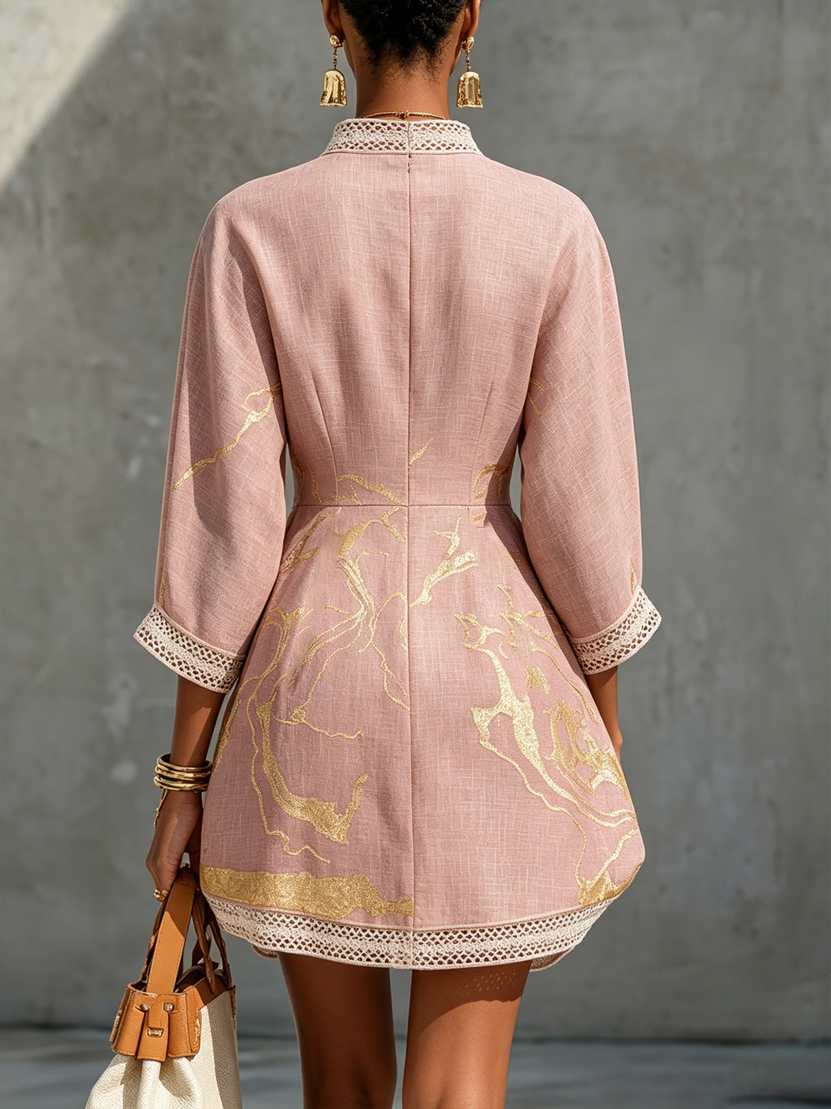 Lottie | Robe Mini à Dentelle Dorée