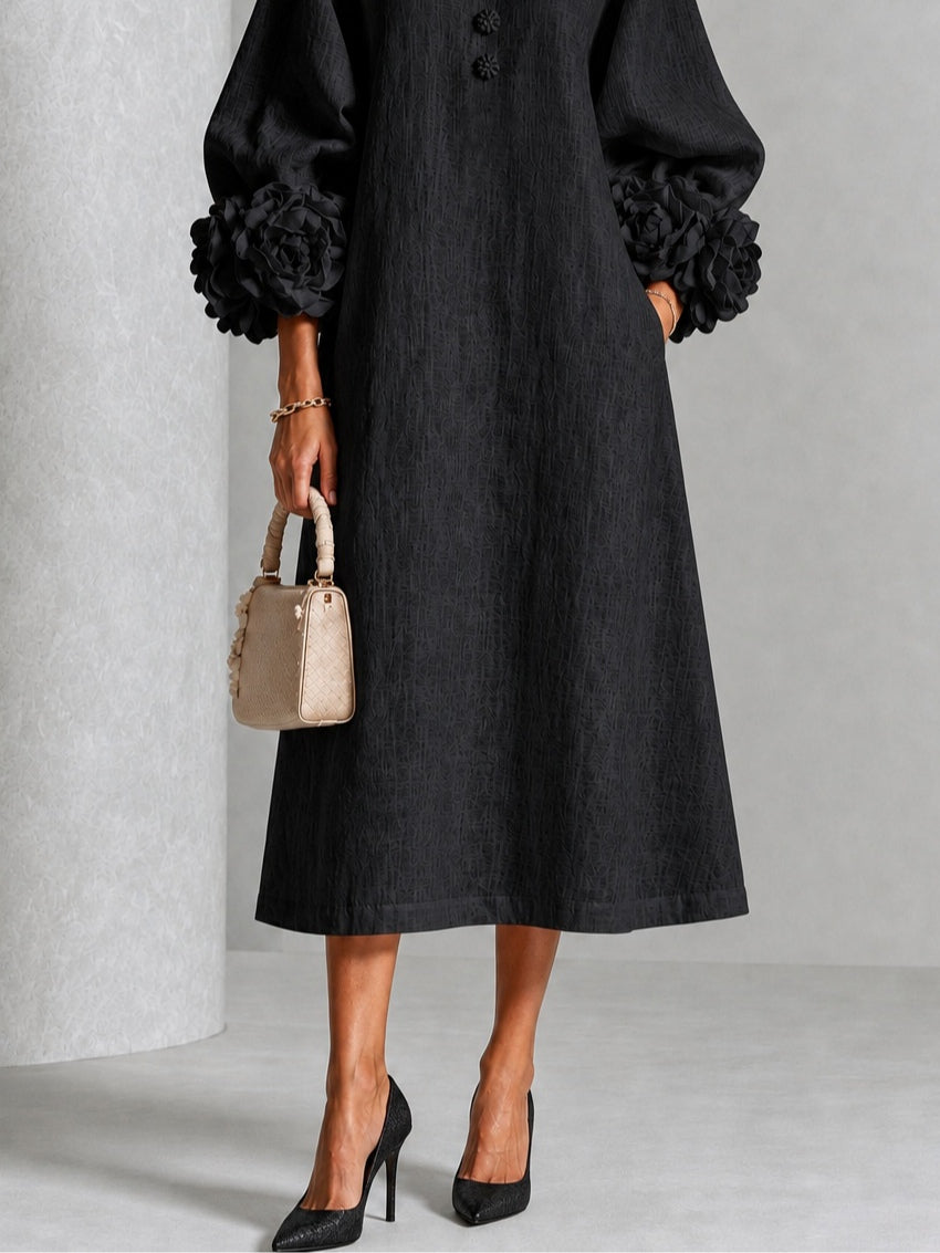 Robe Midi à Fleurs Noires avec Manches à Fleurs Étonnantes