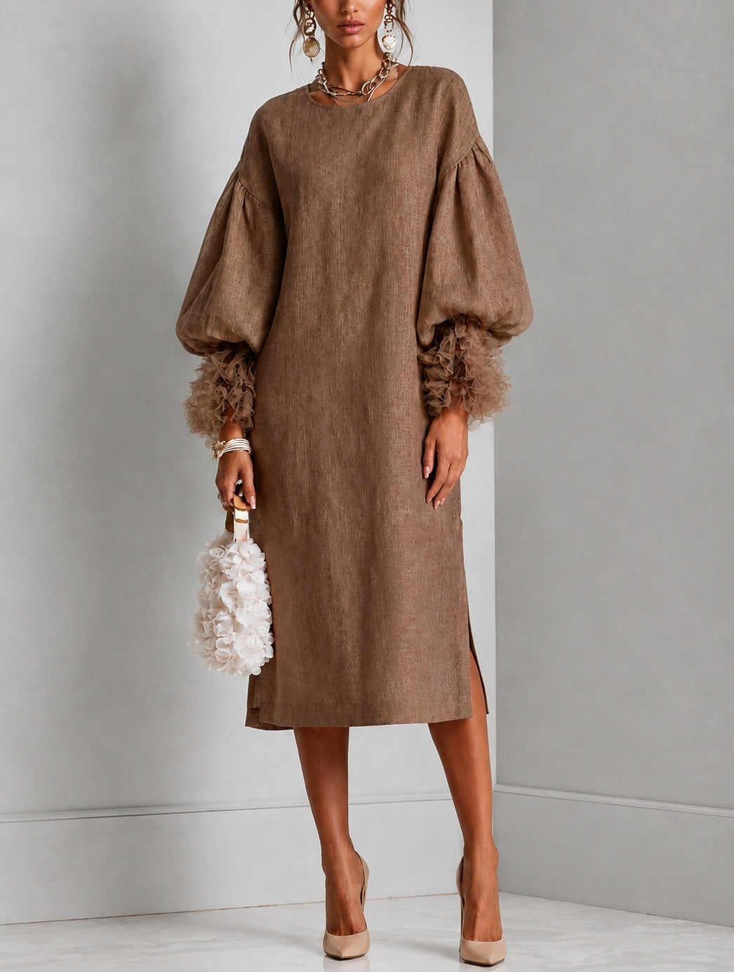Robe Midi Ajustable Marron avec Cordons à la Taille, Manches Lanternes et Manches Volantes Plissées