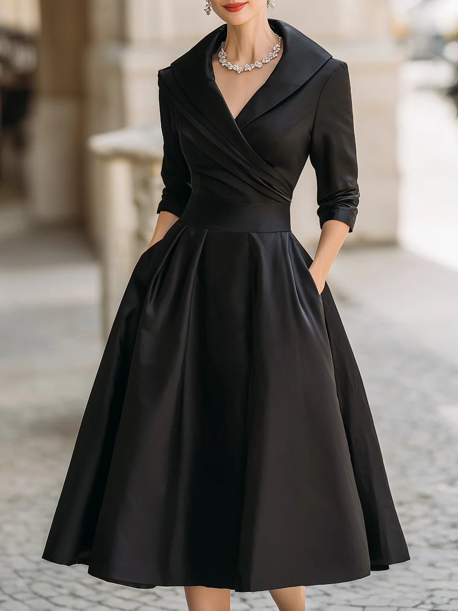 Robe Midi A-ligne en Satin Noir Élegante à Col V Plissé