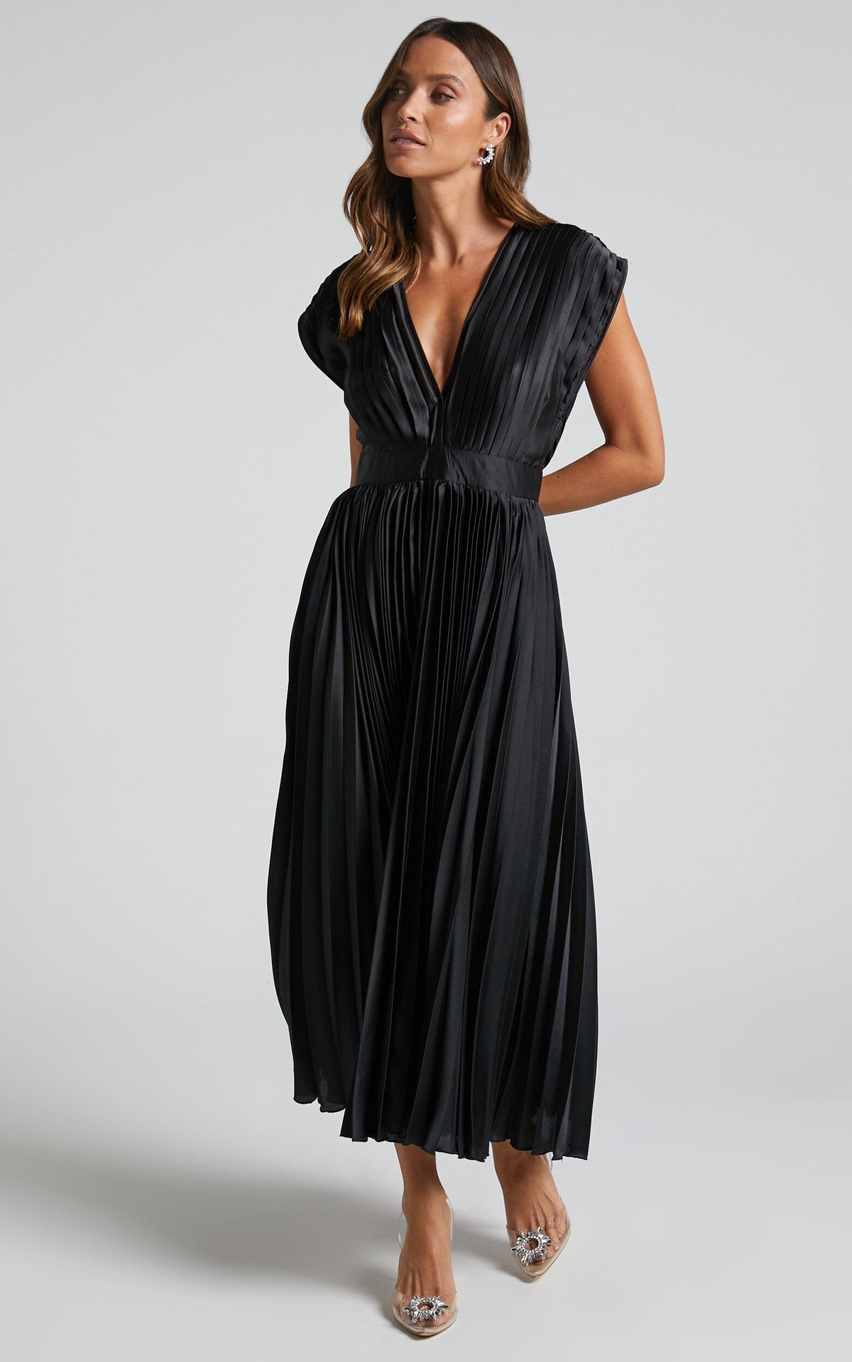 Robe Midi Fluide en Satin Pliée à Col en V Élégante