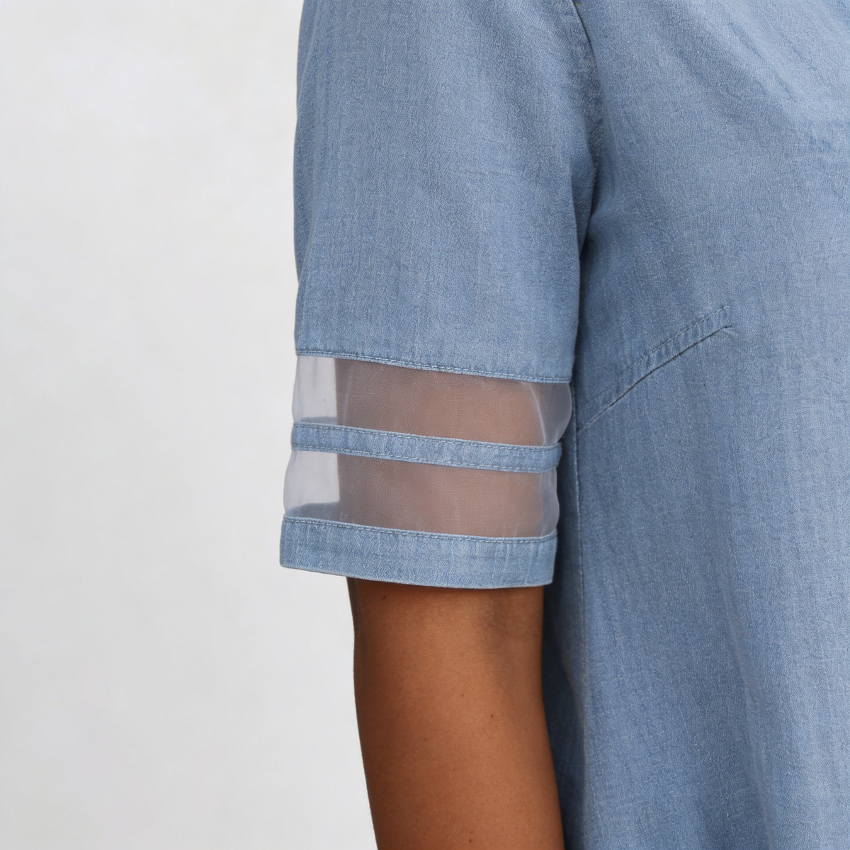 MOREAU LYON | ROBE CHEMISIER EN DENIM CLASSIQUE POUR FEMMES