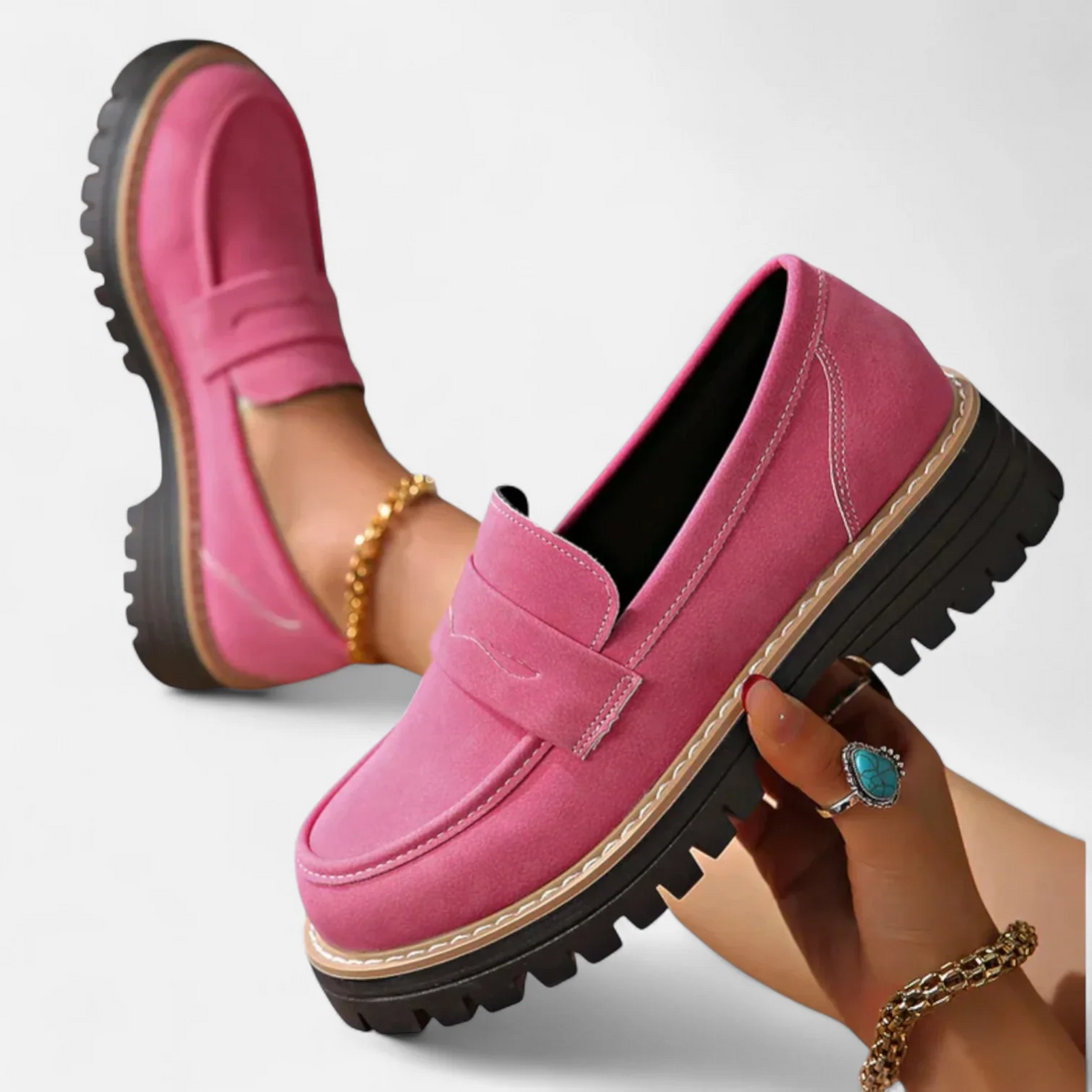 MOREAU LYON | MOCASSINS SLIP-ON EN DAIM URBAIN POUR FEMME