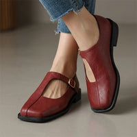 Elspeth | Chaussures Plates T-Strap Intemporelles