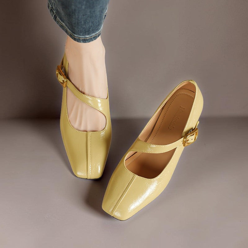 Juin | Ballerines Mary Jane à Boucle