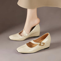 Juin | Ballerines Mary Jane à Boucle