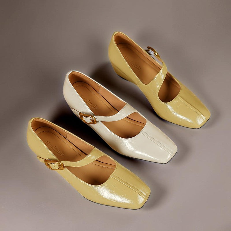 Juin | Ballerines Mary Jane à Boucle